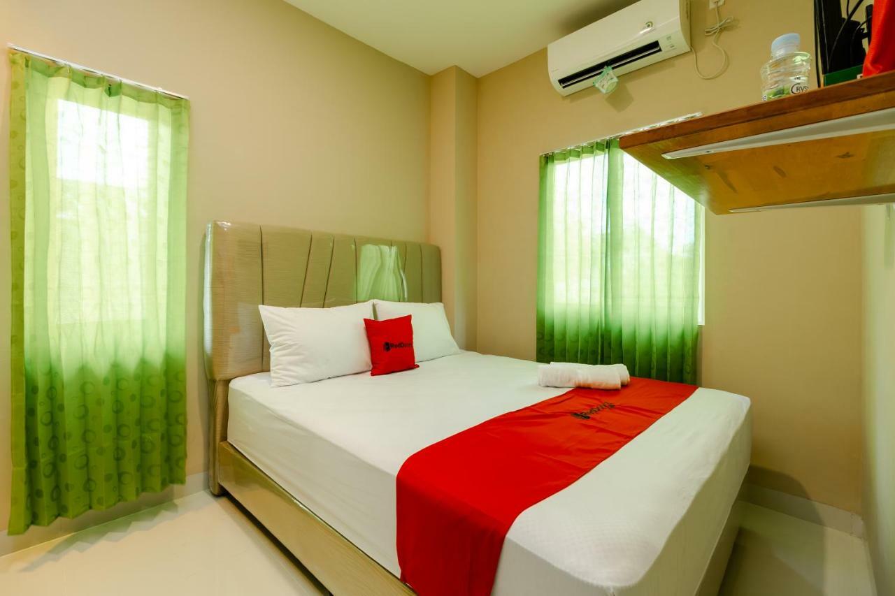 Reddoorz Syariah @ Panglima Polem Aceh Hotel Banda Aceh Exterior foto
